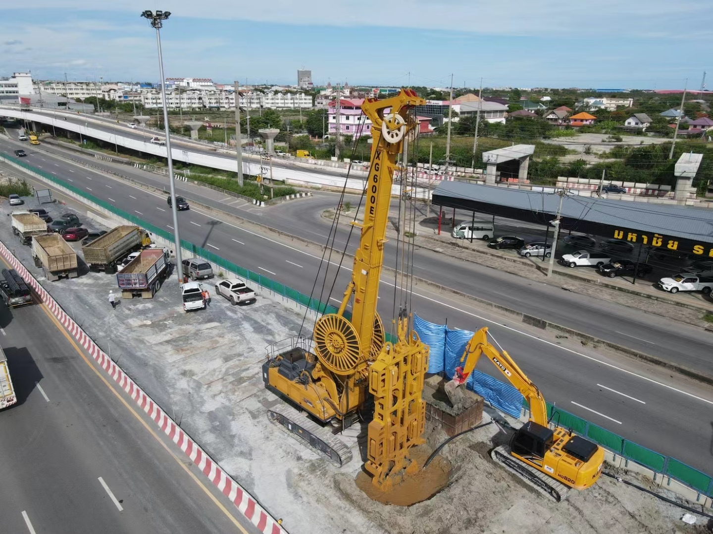 Pluto big newsXCMG XG600E underground diaphragm wall hydraulic grab